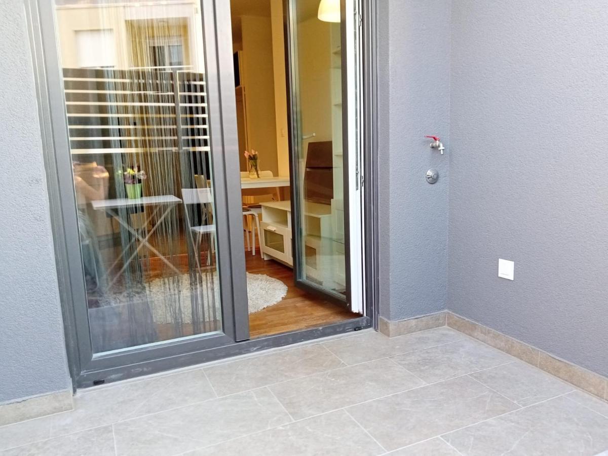 Apartment Paola With Free Private Parking Place Split Eksteriør billede